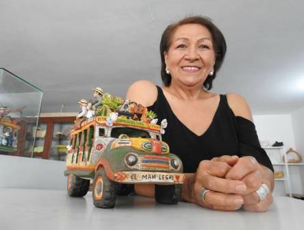 La artista laboyana, Cecilia Vargas Muñoz y su obra insignia: ‘La Chiva’